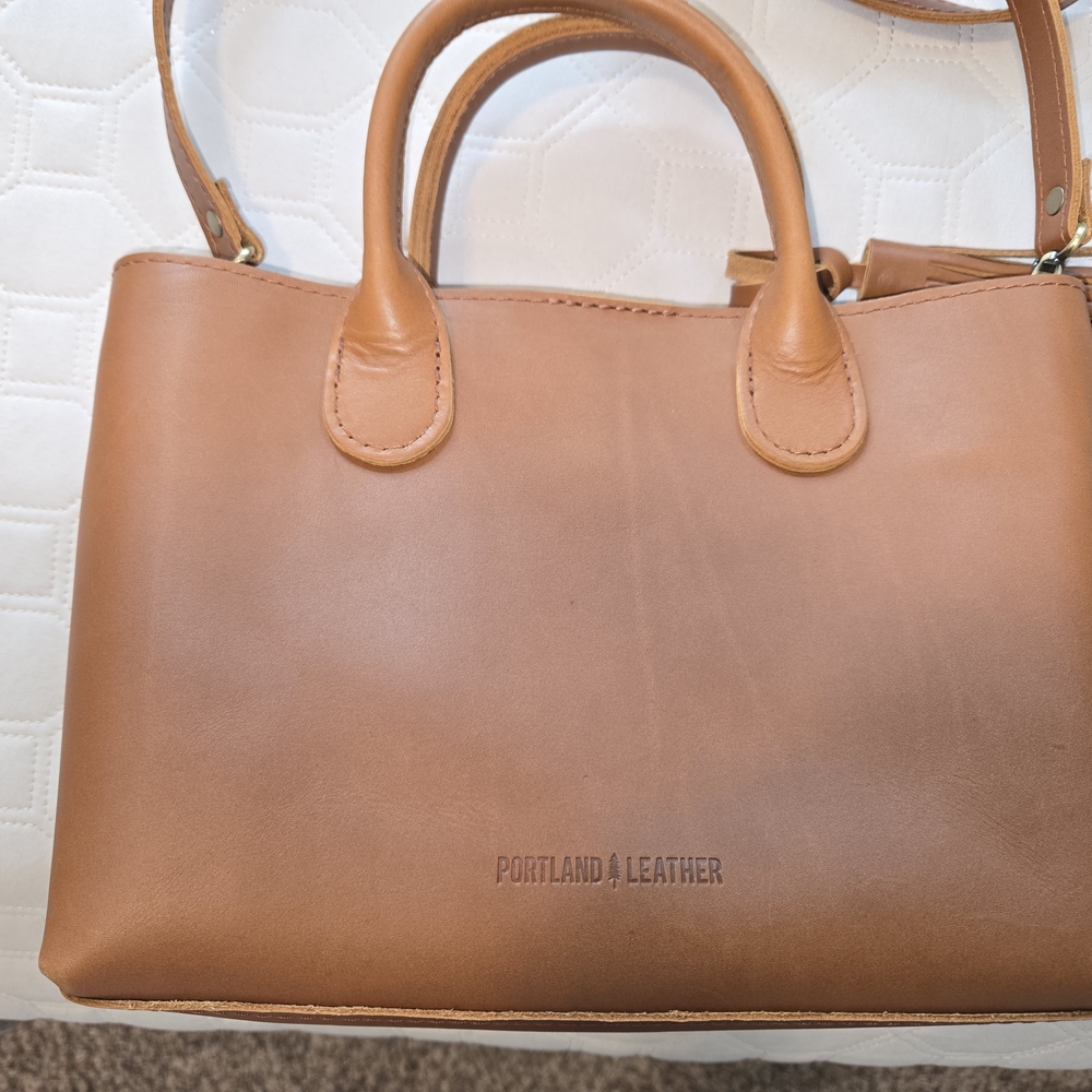 Portland Leather Brown Floral Crossbody Bag - Picture 11 of 14